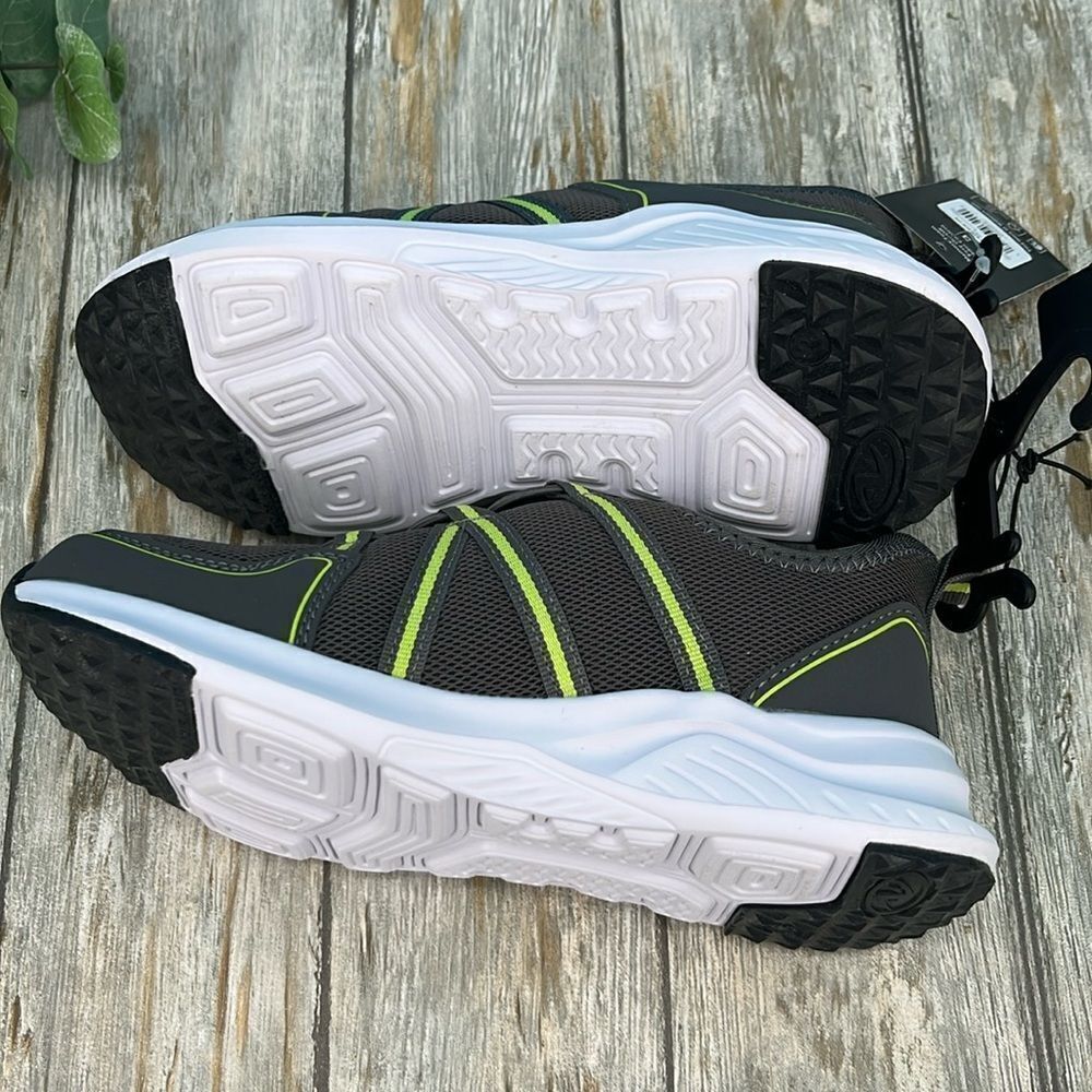 Little Boys Bungee Slip-On Athletic Active Sneakers Shoes Size 3 - Picture 5 of 10